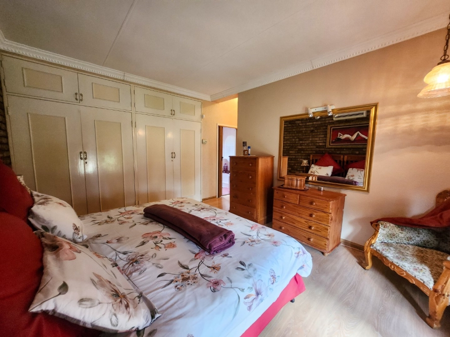 4 Bedroom Property for Sale in Doringkruin North West